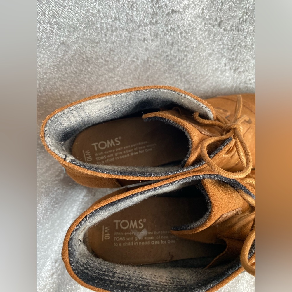 TOMS Desert‎ Booties with 3" Wedge Tan Lace up Suede Size 10W - Picture 5 of 12